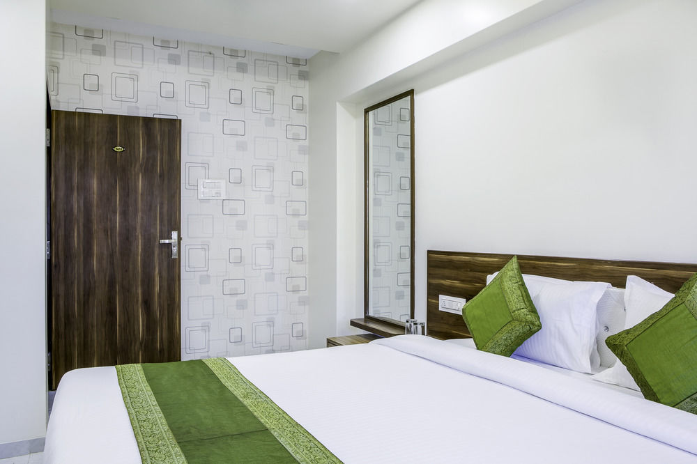 Treebo De Grandeur Anand Nagar Hotel Thane Exterior photo
