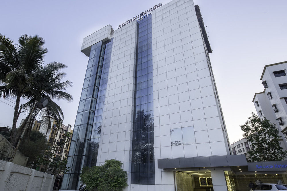 Treebo De Grandeur Anand Nagar Hotel Thane Exterior photo