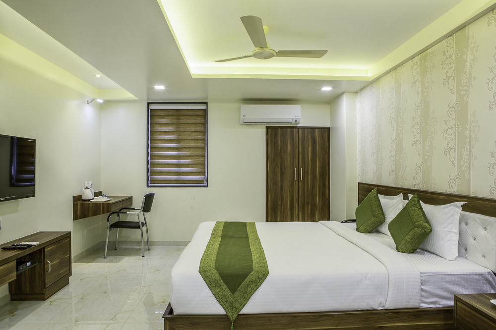 Treebo De Grandeur Anand Nagar Hotel Thane Exterior photo
