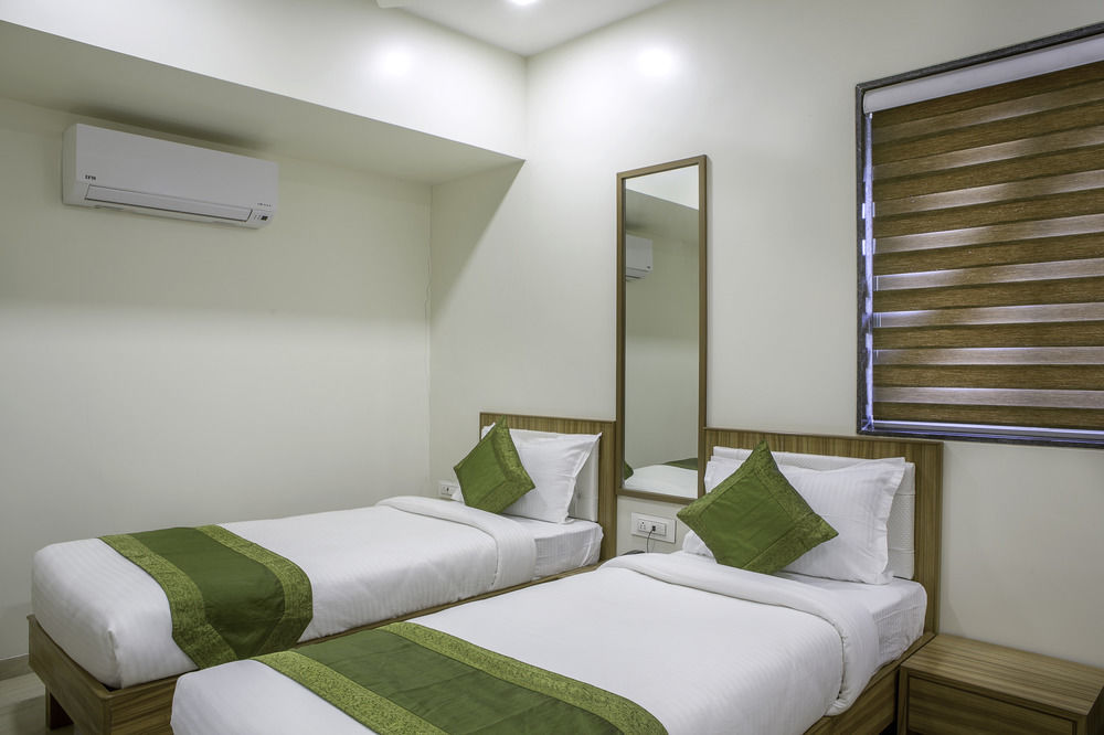 Treebo De Grandeur Anand Nagar Hotel Thane Exterior photo