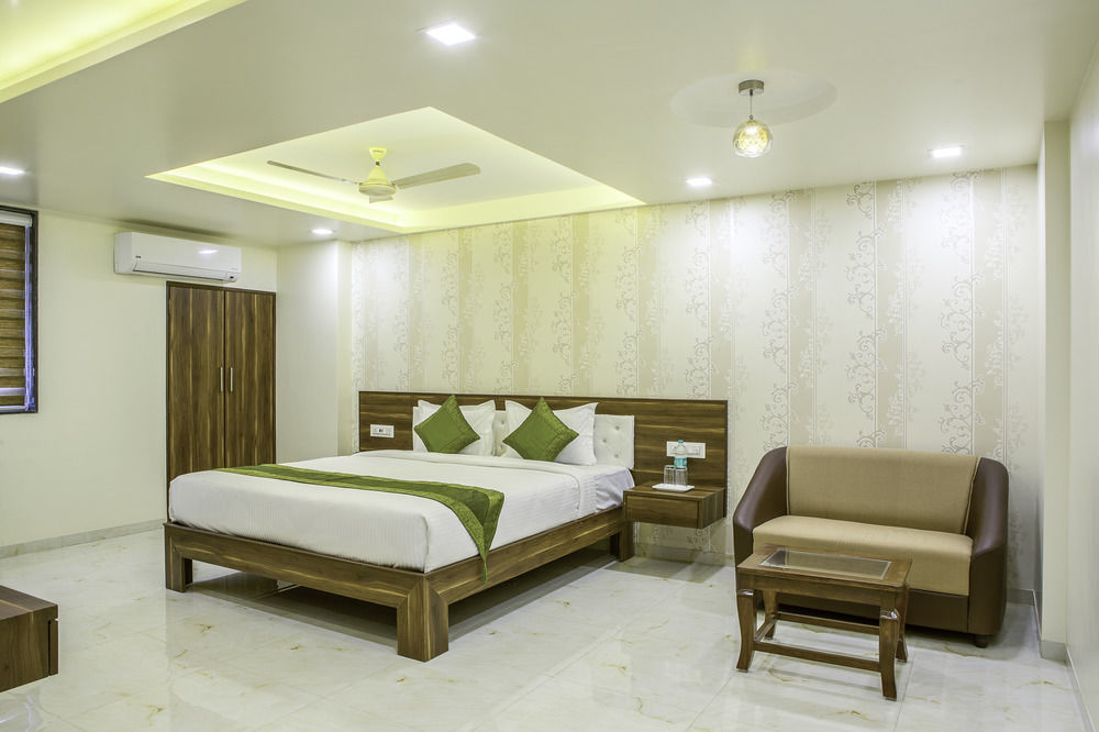 Treebo De Grandeur Anand Nagar Hotel Thane Exterior photo